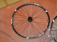4 wielen voor mountainbike mtb new race 650b comp 27.5 - afbeelding 8 van  13