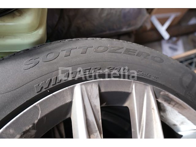 4 winterbanden op aluminium velgen pirelli sottozero 235/55 r18 - afbeelding 4 van  10
