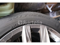 4 winterbanden op aluminium velgen pirelli sottozero 235/55 r18 - afbeelding 4 van  10