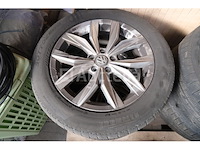 4 winterbanden op aluminium velgen pirelli sottozero 235/55 r18 - afbeelding 7 van  10