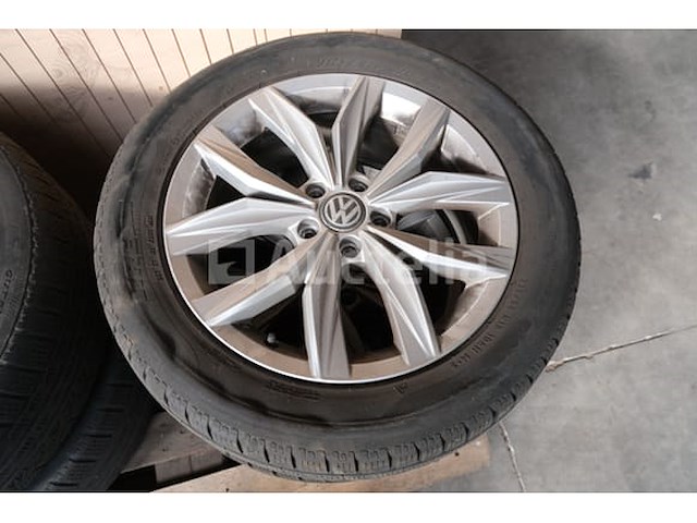 4 winterbanden op aluminium velgen pirelli sottozero 235/55 r18 - afbeelding 8 van  10