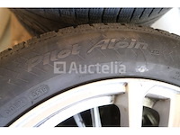 4 winterbanden op aluminium velgen - afbeelding 4 van  8