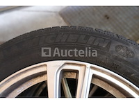 4 winterbanden op aluminium velgen - afbeelding 6 van  8