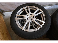 4 winterbanden op aluminium velgen - afbeelding 7 van  8