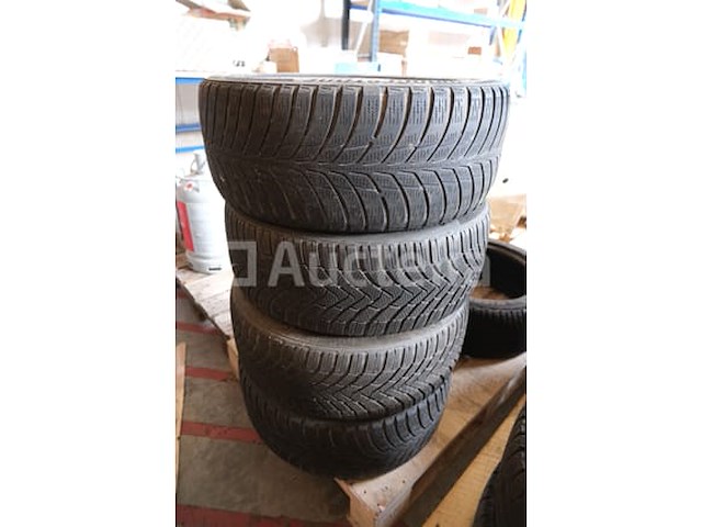 4 winterbanden op bridgestone blizzard 225/50 r17 aluminium velgen - afbeelding 2 van  8