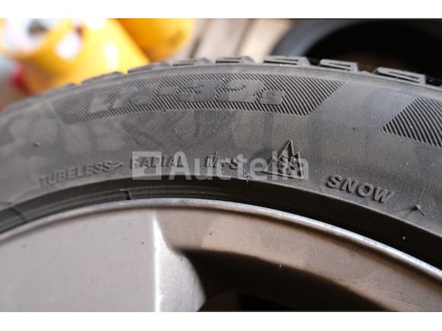 4 winterbanden op bridgestone blizzard 225/50 r17 aluminium velgen - afbeelding 7 van  8