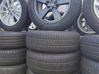 4 winterbanden op velg land rover - afbeelding 1 van  5