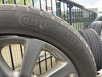 4 winterbanden op velg land rover - afbeelding 3 van  5