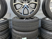 4 winterbanden op velg porsche