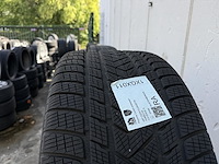 4 winterbanden op velg porsche - afbeelding 6 van  6