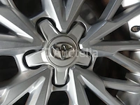4 winterbanden op velg voor toyota continental 225/50 r18 90h - afbeelding 5 van  14