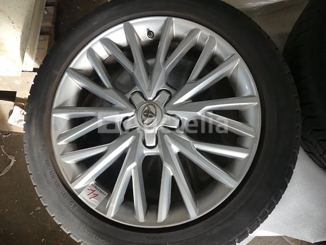 4 winterbanden op velg voor toyota continental 225/50 r18 90h - afbeelding 1 van  14