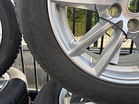 4 winterbanden op velg - afbeelding 3 van  5