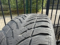 4 winterbanden op velg - afbeelding 5 van  5