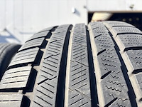 4 winterbanden op velg - afbeelding 5 van  5