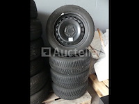 4 winterbanden op vredestein snowtrac plaatvelgen - afbeelding 3 van  5