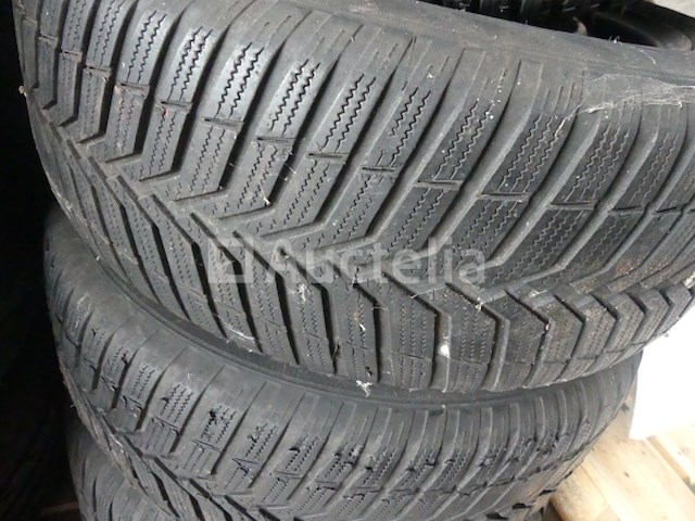 4 winterbanden op vredestein snowtrac plaatvelgen - afbeelding 4 van  5