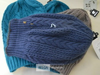 4 wintermutsen div. kleuren - afbeelding 2 van  4