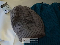 4 wintermutsen div. kleuren - afbeelding 2 van  3