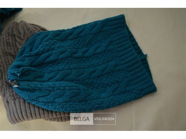 4 wintermutsen div. kleuren - afbeelding 3 van  3