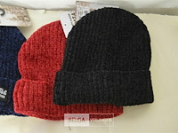 4 wintermutsen div. kleuren - afbeelding 2 van  3