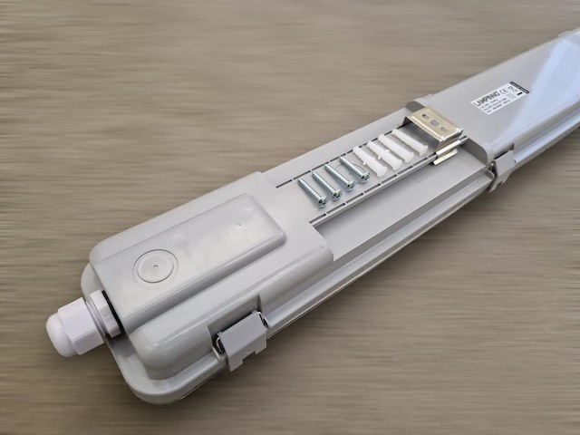 4 x 120cm pro dubbele led tl t8 armaturen waterdicht met reflectoren - afbeelding 4 van  9