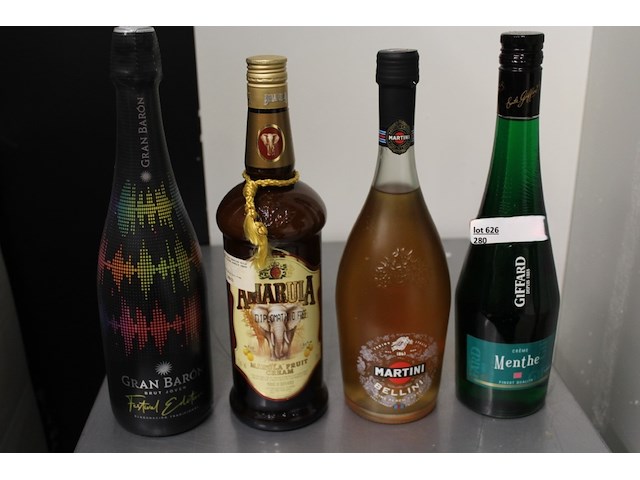 4 x alcoholische dranken - afbeelding 1 van  1
