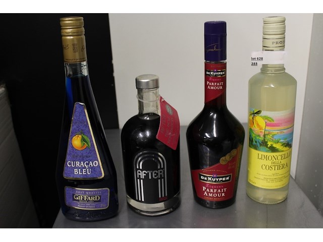 4 x alcoholische dranken - afbeelding 1 van  1