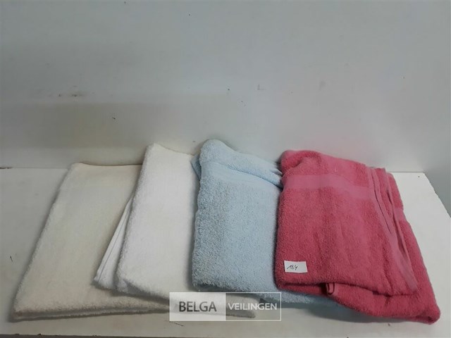 4 x badhanddoek 70x140 cm mix kleuren - afbeelding 1 van  3