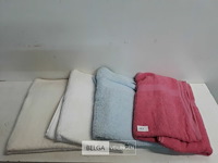 4 x badhanddoek 70x140 cm mix kleuren - afbeelding 1 van  3