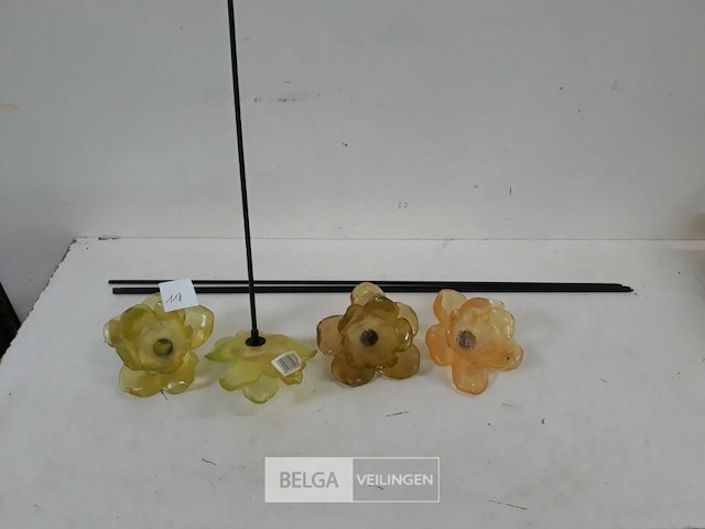 4 x bloem pvc op prikker - afbeelding 1 van  3