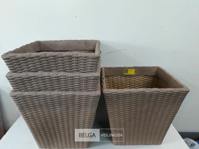 4 x bloempot vierkant 40 x 40 x h 35 cm - afbeelding 1 van  3