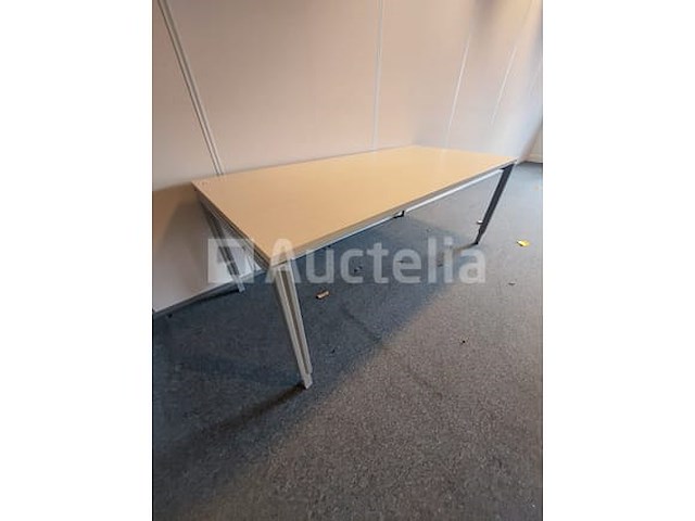 4 x bureau 190 x 90 cm volledig gedemonteerd - afbeelding 2 van  5