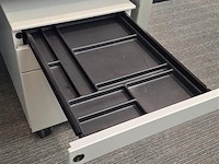 4 x bureau steelcase met ladenblok - afbeelding 2 van  11