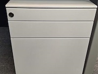 4 x bureau steelcase met ladenblok - afbeelding 9 van  11