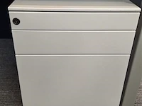 4 x bureau steelcase met ladenblok - afbeelding 9 van  11