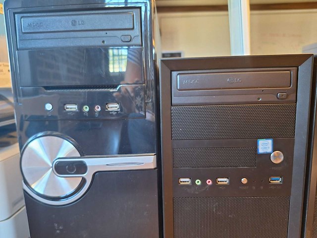 4 x computer - afbeelding 2 van  2