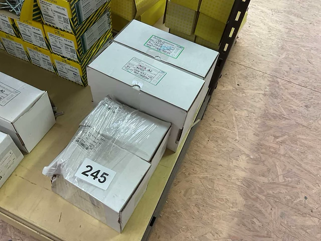 4 x dozen inox bouten - afbeelding 1 van  5
