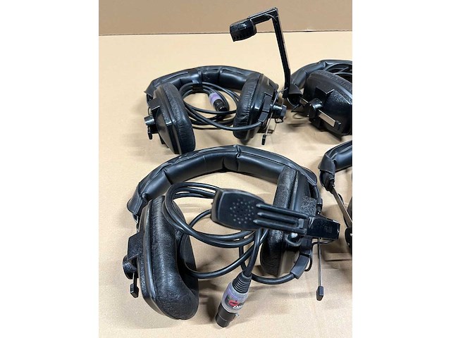 4 x intercom beyer dynamic dt109 dual ear headphone w/single microphone - afbeelding 2 van  2