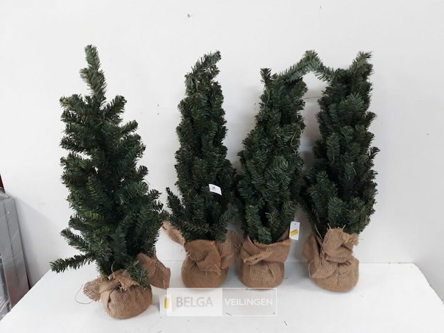4 x kerstboom kunststof met kluit 60 cm - afbeelding 2 van  3