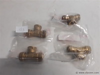 4 x knelkoppeling t stuk koper 15 x ½ f x 15 mm - afbeelding 1 van  2