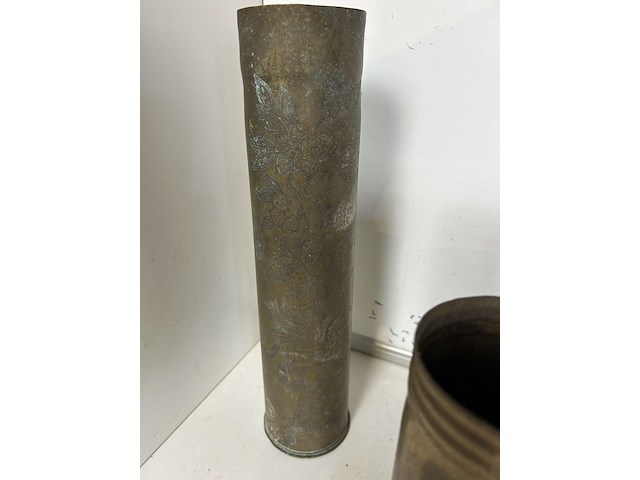 4 x koperen obus waarvan 1 met trench art - afbeelding 2 van  2