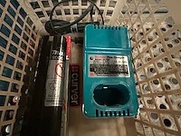 4 x laadstation en 6 x accu - afbeelding 2 van  5