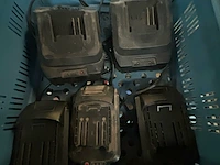 4 x laadstation en 6 x accu - afbeelding 3 van  5