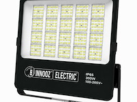 4 x led floodlight 300w – 6400k koud wit - zwart – ip65 – borneo-300 - afbeelding 3 van  6