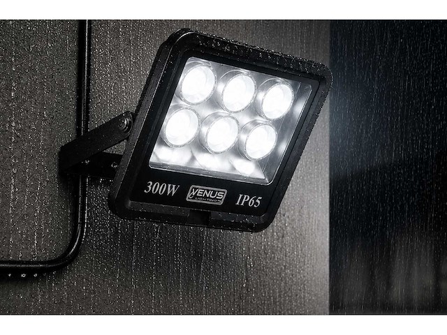 4 x led schijnwerper 300w – 6500k koud wit – ip65 – eyes-300 - afbeelding 1 van  5