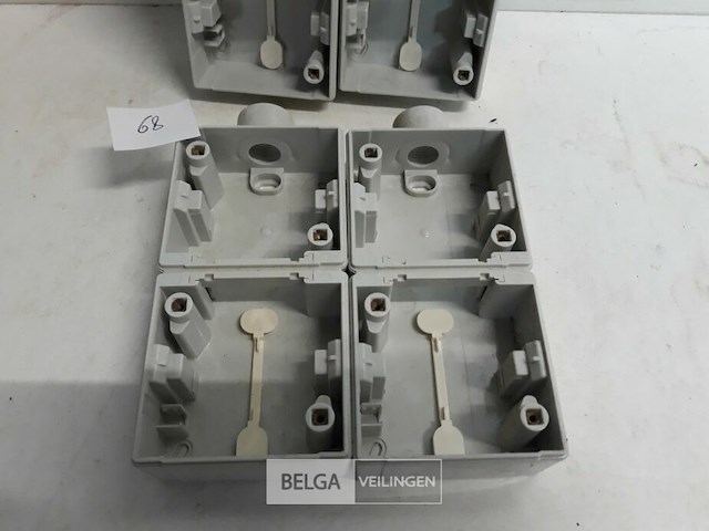 4 x niko hydro opbouwdoos 2v 1 ingang oud model - afbeelding 3 van  3