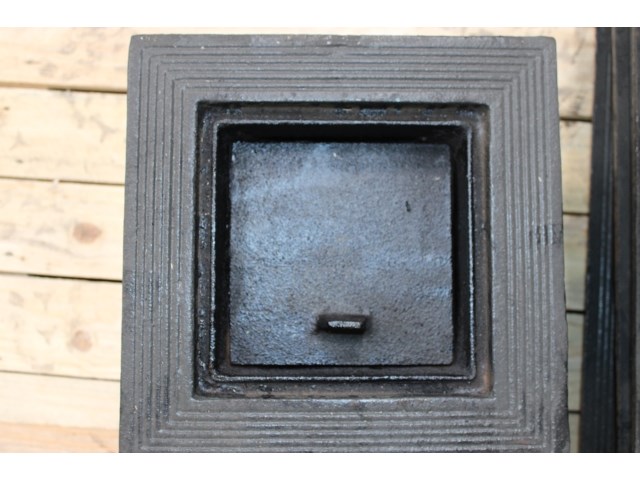 4 x putdeksel gietijzer dubbel 30x30cm - afbeelding 3 van  3