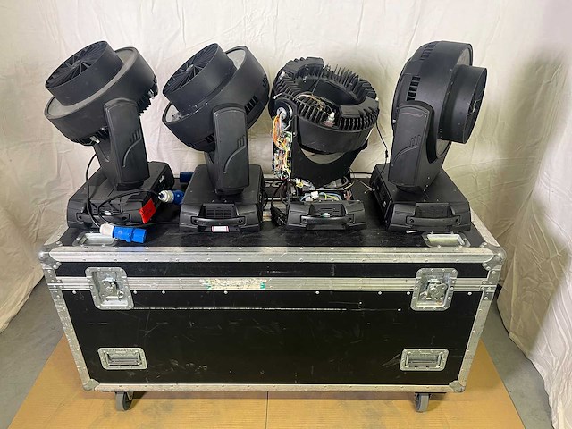 4 x robe robin cyclone - defect - for spare parts - afbeelding 3 van  9