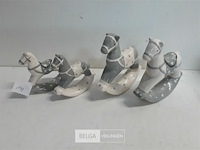 4 x schommelpaardje 2 assorti - afbeelding 1 van  3